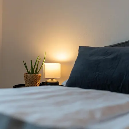 Gemütliche Für 3 Mit Balkon Inkl. Netflix + 4k Tv * Kassel