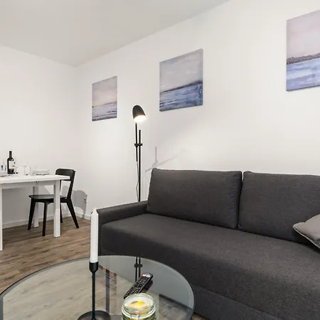 Gemütliche Für 3 Mit Balkon Inkl. Netflix + 4k Tv